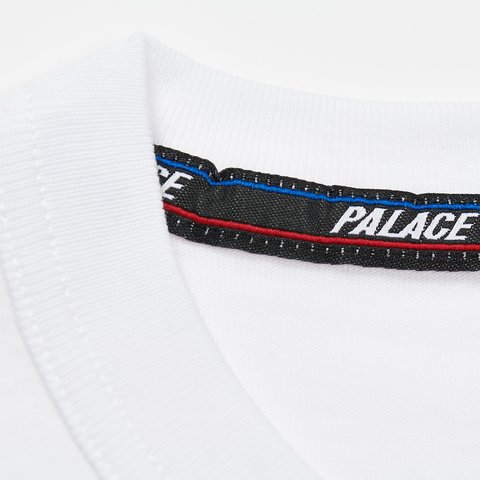Palace BASICALLY A T-SHIRT WHITE - Colorway