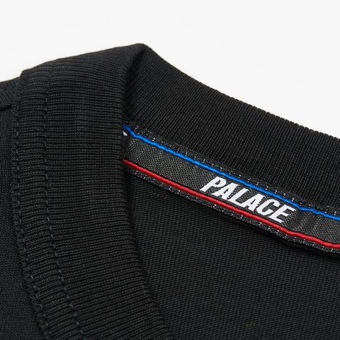 Palace BASICALLY A T-SHIRT BLACK - Colorway