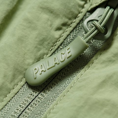 Palace LIGHTER SHELL JACKET GREEN - Colorway