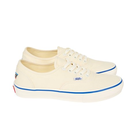 PALACE VANS SKATE AUTHENTIC CLASSIC WHITE