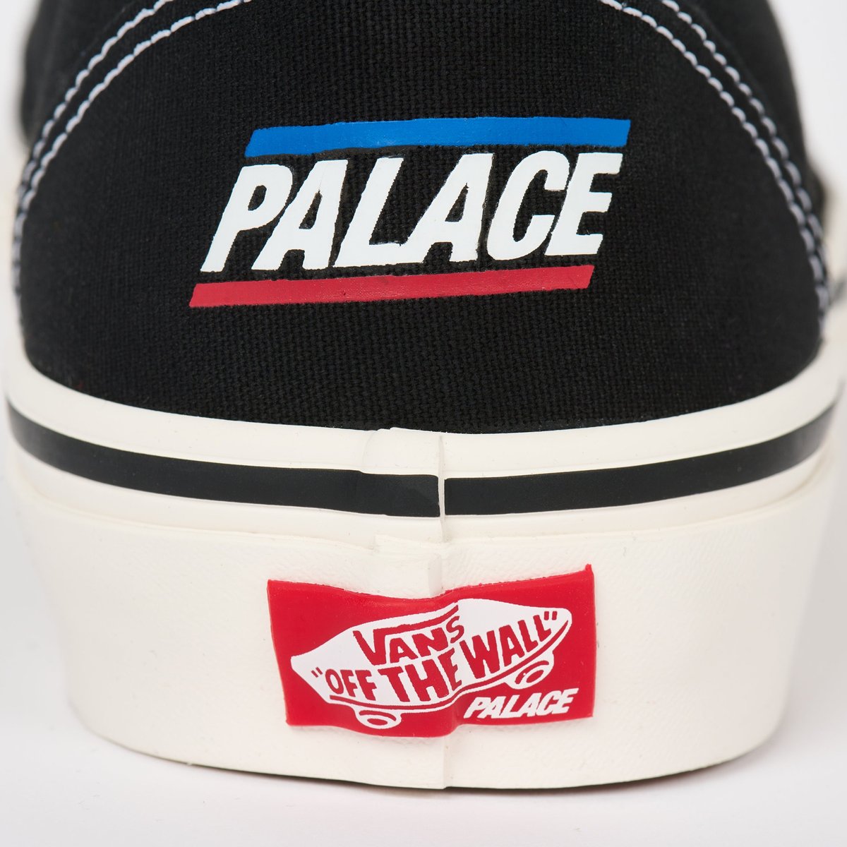 PALACE VANS SKATE AUTHENTIC BLACK / WHITE - Palace