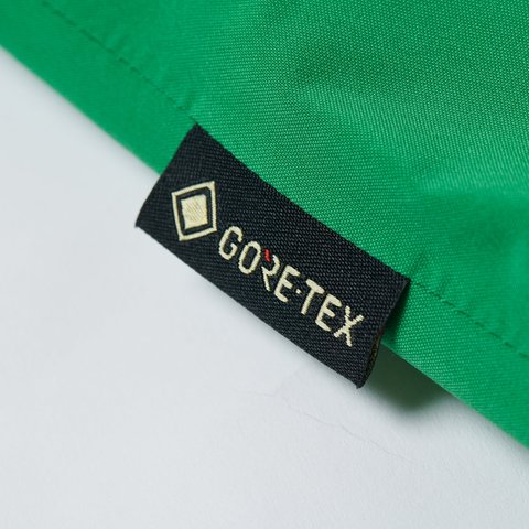 GORE-TEX P-LITE JACKET GREEN