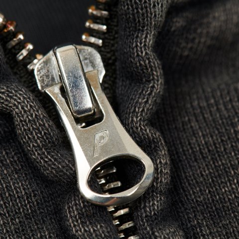 PIGMENT WASH TRI-FERG HOOD BLACK