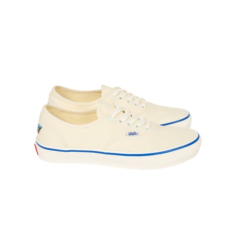 PALACE VANS SKATE AUTHENTIC CLASSIC WHITE