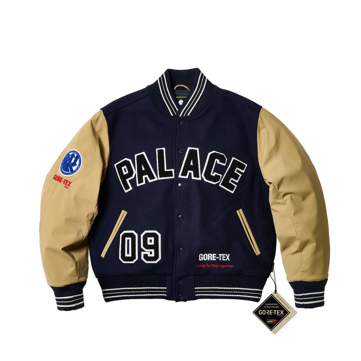 Palace GORE-TEX GOING FURTHER VARSITY NAVY (Ultimo 2023) - $988.00
