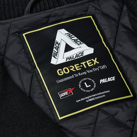Palace GORE-TEX GOING FURTHER VARSITY BLACK - Colorway