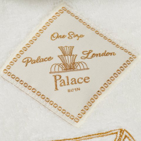 Palace PALACE TRI-FERG BATHROBE WHITE - Colorway