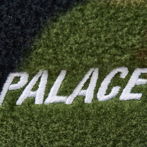Palace POLARTEC EARWARMER WOODLAND CAMO - Colorway