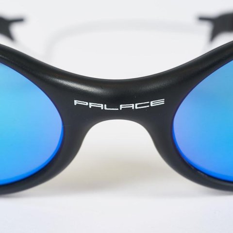 Palace PALACE OAKLEY EYEJACKET BLACK / DEEP BLUE