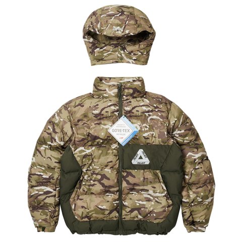 Palace PALACE GORE-TEX INFINIUM PUFFA GREEN CAMO - Colorway