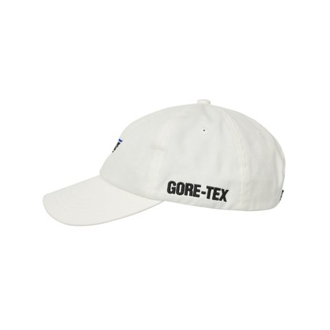 Palace BASICALLY A GORE-TEX 6-PANEL WHITE - Colorway