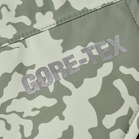 Palace GORE-TEX CARGO DOWN PARKA LEAF DPM - Colorway