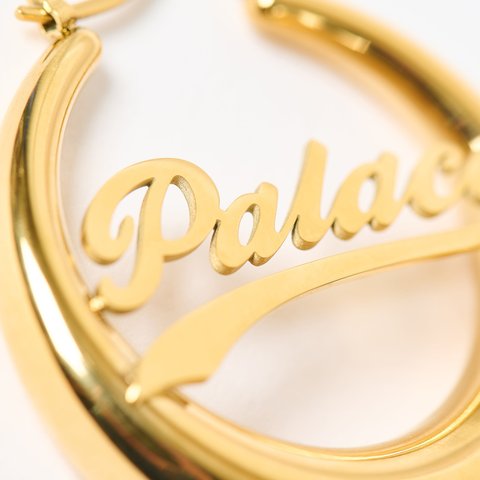 Palace PALACE SCRIPT HOOP EARRINGS GOLD PLATED - Colorway