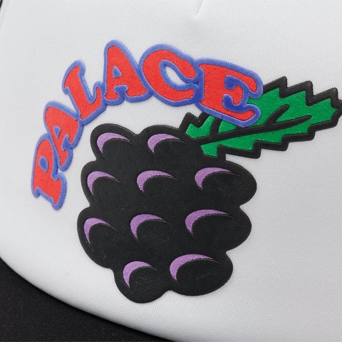 Palace GRAPE TRUCKER BLACK - Colorway