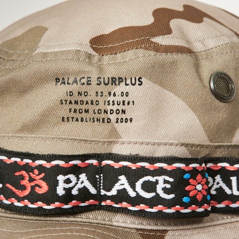 Palace OM BOONIE DESERT CAMO - Colorway