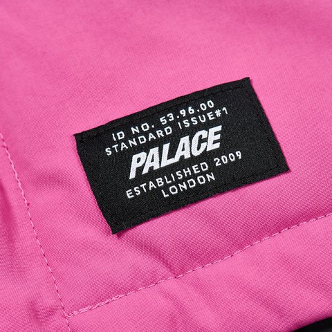 Palace P-TECH 2 JACKET PINK - Colorway
