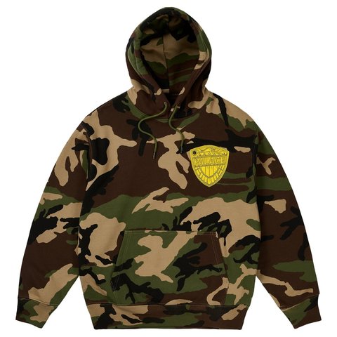 Palace JUDGE DREDD SHIELD HOOD WOODLAND CAMO - Style 2