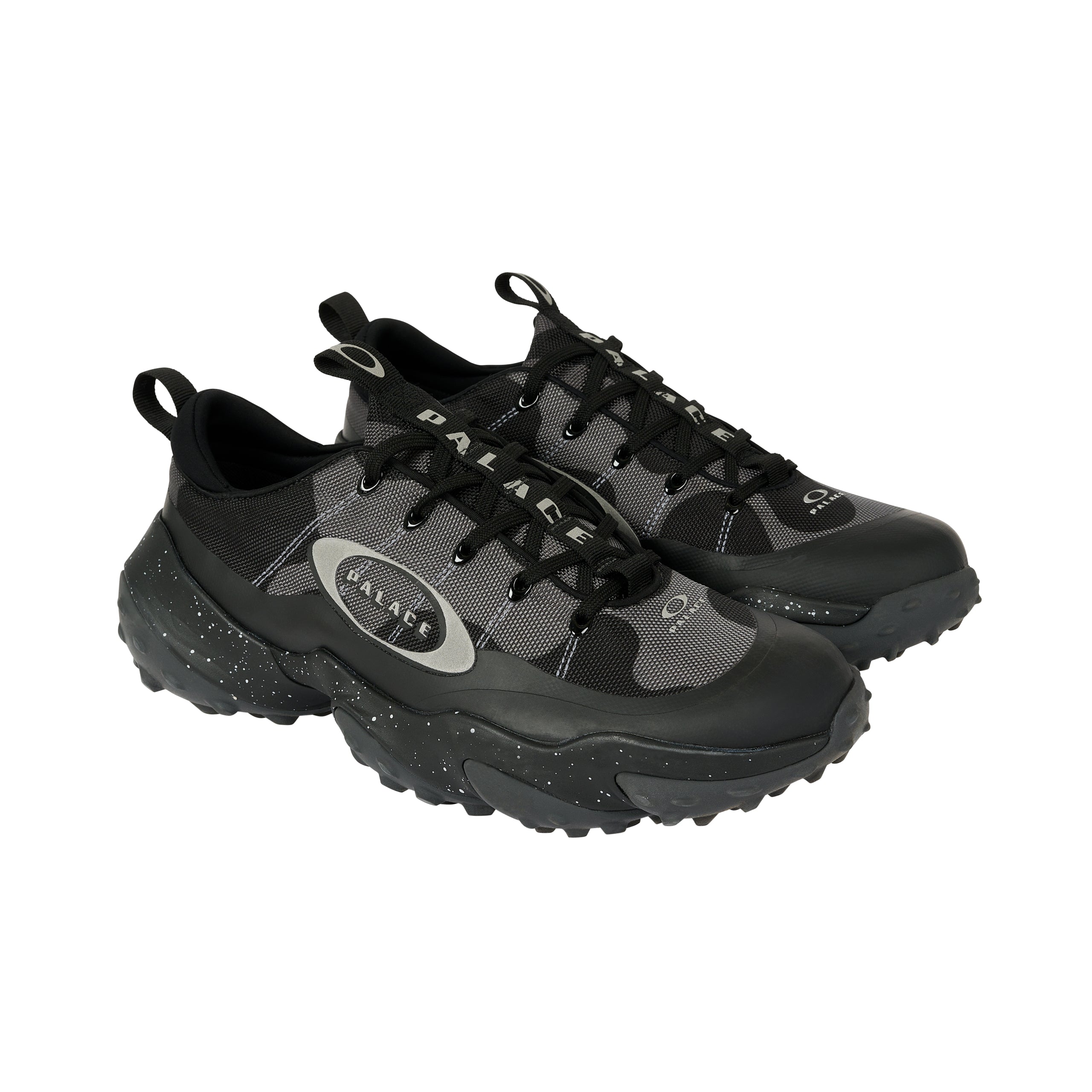 PALACE OAKLEY SHOES BLACK